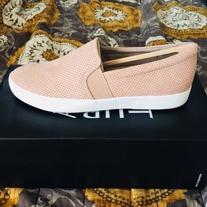 Naturalizer Shoes in Mauve